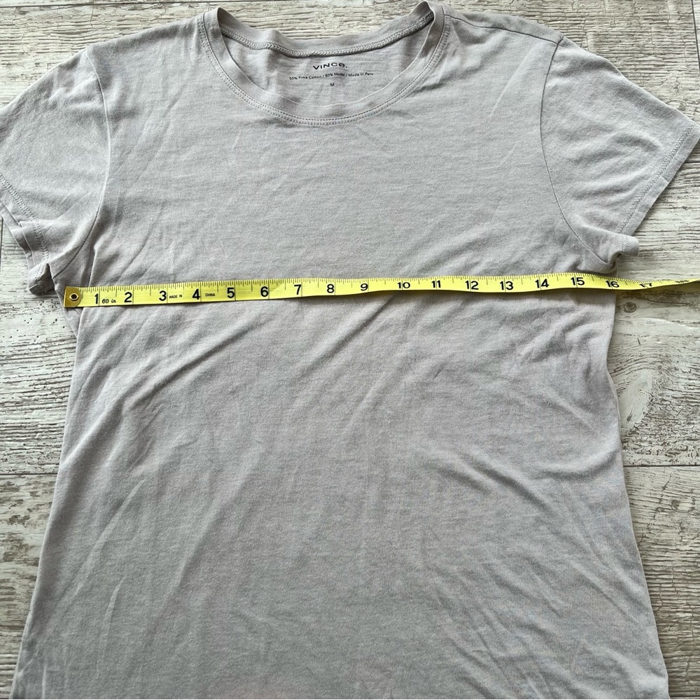 VINCE Essential Light Gray Pima Cotton Crew Neck T-Shirt Size M Short Sleeve - Picture 16 of 16